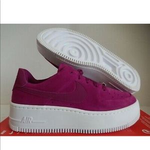 AIR FORCE 1 AF1 SAGE LOW TRUE BERRY